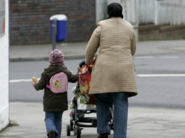 Le Conseil des États le reconnaît : la pauvreté n’est pas un crime