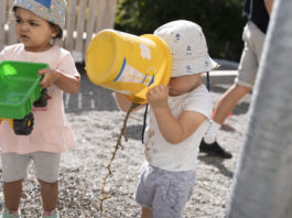 Crèches : le PLR, l’UDC et Le Centre ne veulent pas aider les familles