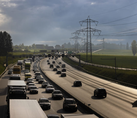 Les milliards pour les autoroutes nuisent au climat