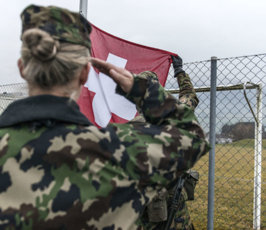 « Service citoyen » : une initiative antisociale pour le travail forcé