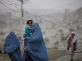 Asile pour les femmes afghanes : décision reportée