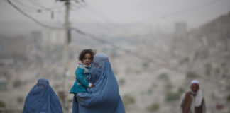 Asile pour les femmes afghanes : décision reportée