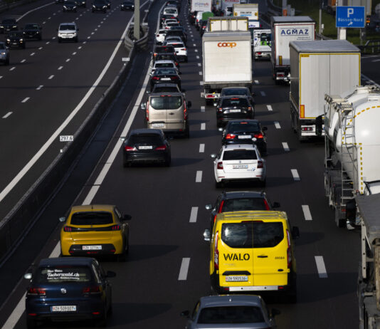 Des milliards pour les autoroutes, les trains de nuit victimes des coupes