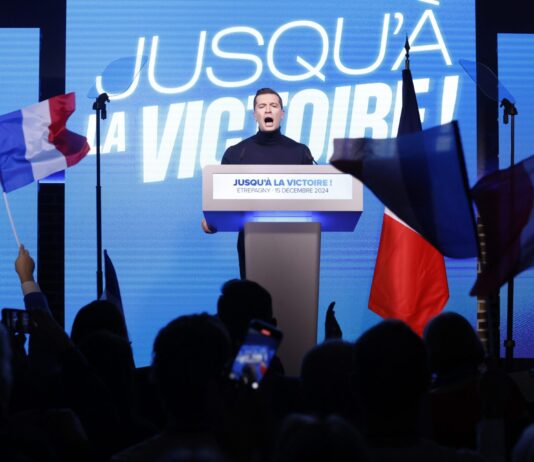 Élites riches en pleine expansion : comment les partis d’extrême droite progressent Bardella RN extrême droite