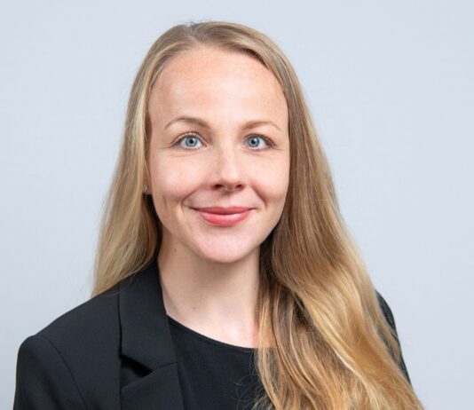 Prix des médicaments : « Le modèle d’affaire de l’industrie pharmaceutique sert à maximiser ses profits »