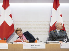 La Confédération économise : encore plus d’argent pour les chars, moins pour la pédiatrie DDPS Amherd Armée chars