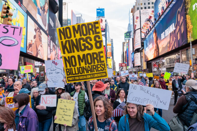 Les bonnes nouvelles en octobre — « No Kings », Proche-Orient et meilleure protection pour les victimes de violence