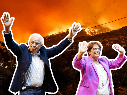 +126 % : les ultra-riches concentrent de plus en plus de richesses entre leurs mains Sur un fond de colline en flammes, Christoph Blocher et sa fille Magdalena Martullo-Blocher se tiennent au premier plan, chacun bras levés en signe de salutation : à gauche, un homme plus âgé, veste sombre et chemise claire, micro-cravate accroché au revers, sourit en levant haut les deux mains ; à droite, une femme portant une veste rose vif et une blouse blanche agite également les deux bras. Le contraste entre leur geste convivial et l’incendie qui gronde derrière eux crée une atmosphère à la fois surréaliste et dramatique.