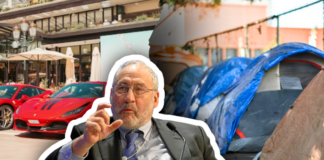 Le prix Nobel d’économie Stiglitz dénonce une crise des inégalités Image composée de trois scènes juxtaposées : À gauche, plusieurs voitures de sport rouges garées devant la terrasse extérieure d’un café chic, avec parasols et tables alignés sous un immeuble à étages. Au centre, Josef Stiglitz, un homme d’âge mûr, cheveux grisonnants, vêtu d’un costume-cravate et assis devant un micro, qui tient son pouce et son index rapprochés comme pour souligner un détail de son propos. À droite, un campement urbain constitué de tentes et d’abris de fortune posés sur un trottoir, certaines couvertes de bâches bleues.