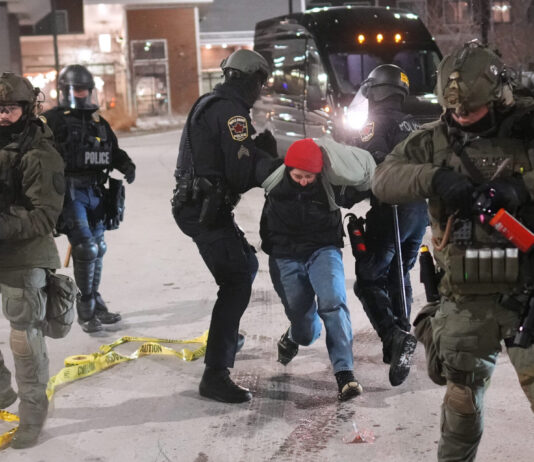 UDC : Vers un ICE suisse à cause de l’initiative Chaos ?