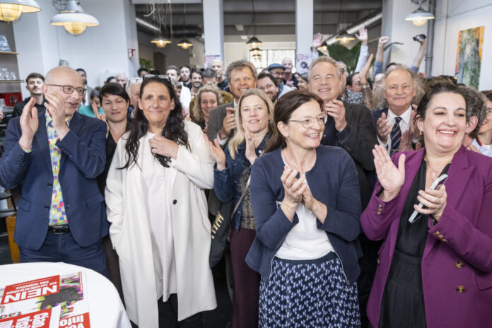 Le comité contre l'initiative anti-SSR jubile.