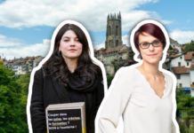 Les conséquences de la LAFE « seront multiples » dans les soins et le social Deux femmes en détourage posent devant une vue panoramique de la ville de Fribourg avec sa cathédrale Saint-Nicolas en arrière-plan. La femme de gauche, aux longs cheveux noirs, porte une veste noire et une écharpe, et tient une pancarte sur laquelle on peut lire : 'Couper dans les soins, les crèches, la formation ? NON à l'austérité !'. La femme de droite, aux cheveux courts bordeaux, porte des lunettes et un chemisier blanc
